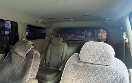 KIA Carnival III, 2019 год, 2 660 000 рублей, 7 фотография