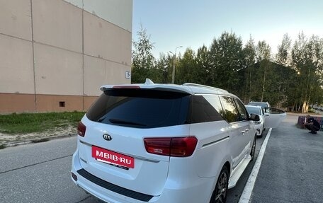 KIA Carnival III, 2019 год, 2 660 000 рублей, 6 фотография