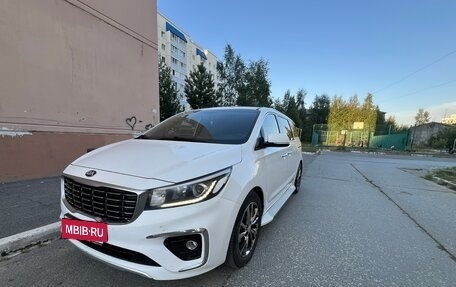 KIA Carnival III, 2019 год, 2 660 000 рублей, 8 фотография