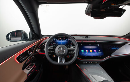 Mercedes-Benz E-Класс AMG, 2025 год, 14 290 000 рублей, 13 фотография