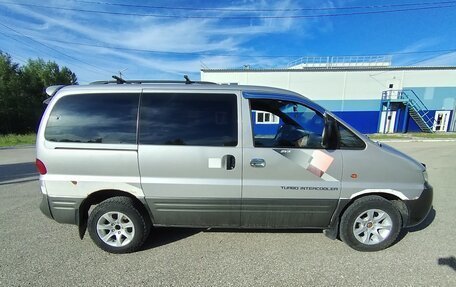 Hyundai Starex I рестайлинг, 2002 год, 700 000 рублей, 4 фотография