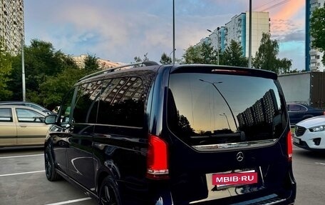 Mercedes-Benz V-Класс, 2019 год, 4 500 000 рублей, 2 фотография