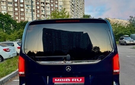Mercedes-Benz V-Класс, 2019 год, 4 500 000 рублей, 11 фотография