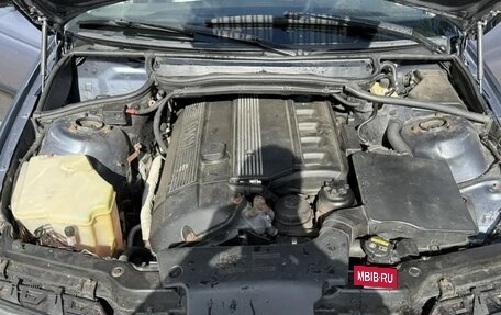 BMW 3 серия, 1999 год, 650 000 рублей, 11 фотография