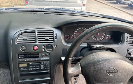 Nissan Skyline, 1993 год, 1 650 000 рублей, 2 фотография