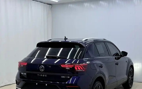 Volkswagen T-Roc I, 2023 год, 1 500 666 рублей, 6 фотография
