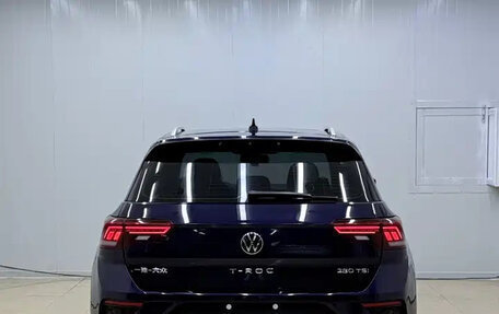 Volkswagen T-Roc I, 2023 год, 1 500 666 рублей, 5 фотография
