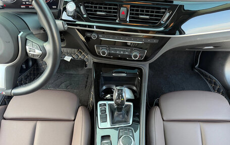 BMW 1 серия, 2023 год, 1 588 000 рублей, 11 фотография