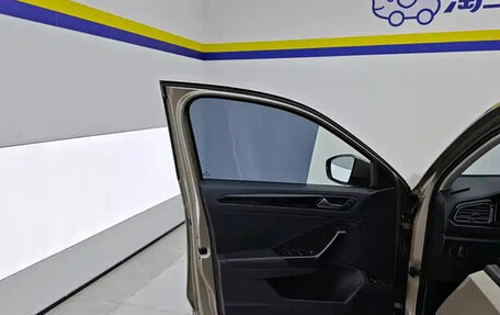 Volkswagen T-Roc I, 2021 год, 1 395 000 рублей, 4 фотография