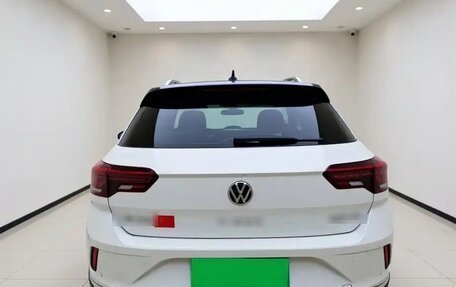 Volkswagen T-Roc I, 2022 год, 1 311 020 рублей, 4 фотография