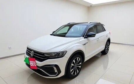 Volkswagen T-Roc I, 2022 год, 1 311 020 рублей, 3 фотография
