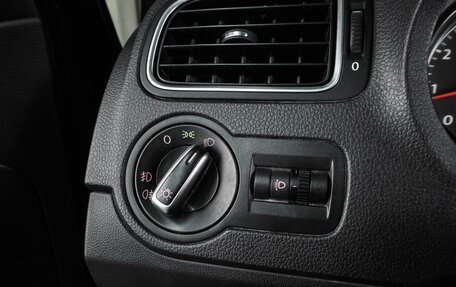 Volkswagen Polo VI (EU Market), 2011 год, 799 000 рублей, 12 фотография