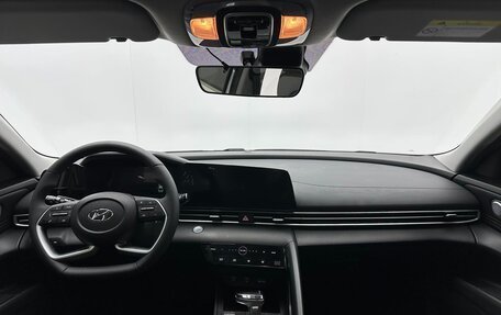 Hyundai Elantra, 2022 год, 1 450 000 рублей, 2 фотография