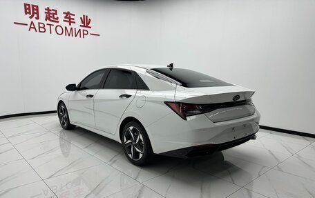 Hyundai Elantra, 2023 год, 1 550 000 рублей, 7 фотография