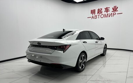Hyundai Elantra, 2023 год, 1 550 000 рублей, 9 фотография