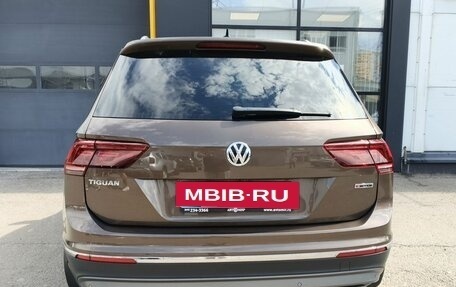 Volkswagen Tiguan II, 2018 год, 2 700 000 рублей, 6 фотография