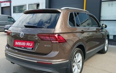 Volkswagen Tiguan II, 2018 год, 2 700 000 рублей, 5 фотография
