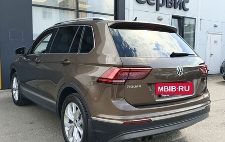 Volkswagen Tiguan II, 2018 год, 2 700 000 рублей, 7 фотография
