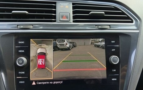 Volkswagen Tiguan II, 2018 год, 2 700 000 рублей, 19 фотография