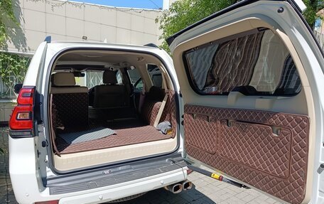 Toyota Land Cruiser Prado 150 рестайлинг 2, 2023 год, 5 500 000 рублей, 4 фотография