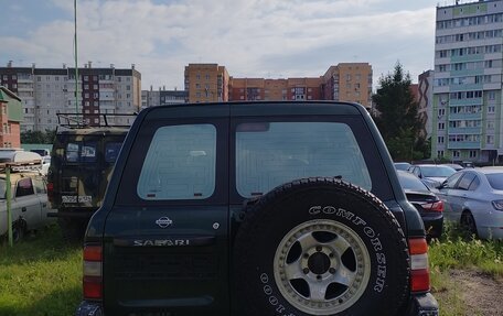 Nissan Safari IV, 1998 год, 1 250 000 рублей, 3 фотография