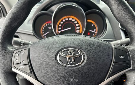 Toyota Yaris, 2022 год, 920 000 рублей, 8 фотография