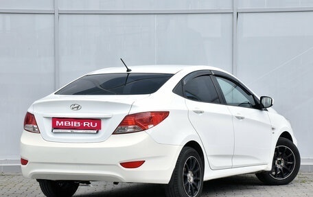 Hyundai Solaris II рестайлинг, 2013 год, 850 000 рублей, 3 фотография