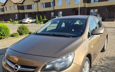 Opel Astra J, 2013 год, 760 000 рублей, 1 фотография