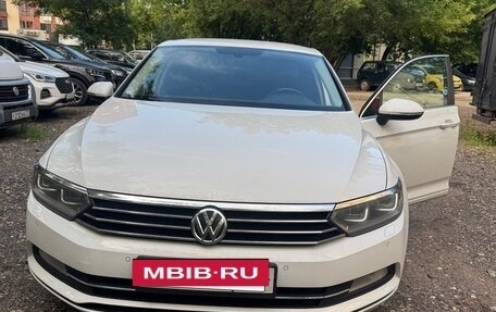 Volkswagen Passat B8 рестайлинг, 2018 год, 2 300 000 рублей, 4 фотография