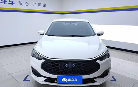 Ford Focus IV, 2022 год, 1 190 006 рублей, 2 фотография
