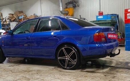 Audi A4, 1995 год, 500 000 рублей, 5 фотография