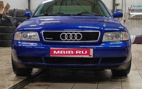 Audi A4, 1995 год, 500 000 рублей, 4 фотография