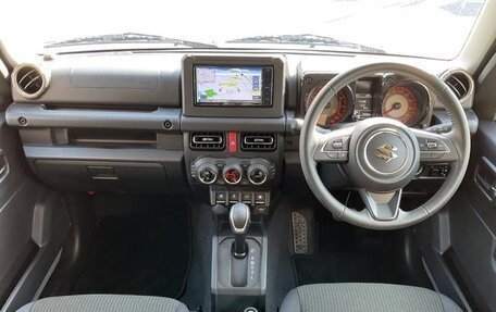 Suzuki Jimny, 2023 год, 1 680 000 рублей, 9 фотография