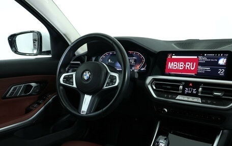 BMW 3 серия, 2022 год, 3 590 000 рублей, 13 фотография
