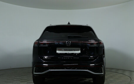 Volkswagen Tiguan, 2024 год, 4 290 000 рублей, 7 фотография