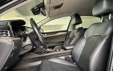 KIA K5, 2020 год, 2 250 000 рублей, 29 фотография