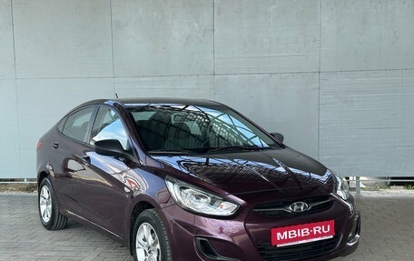 Hyundai Solaris II рестайлинг, 2012 год, 895 000 рублей, 1 фотография