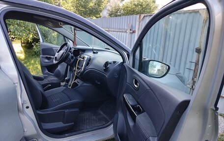 Renault Kaptur I рестайлинг, 2019 год, 1 400 000 рублей, 8 фотография