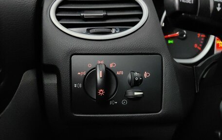 Ford Focus II рестайлинг, 2010 год, 599 000 рублей, 22 фотография