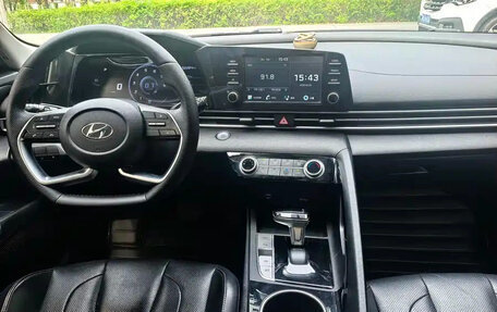 Hyundai Elantra, 2022 год, 1 350 006 рублей, 9 фотография