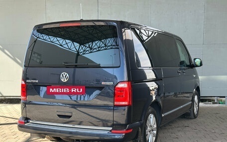 Volkswagen Multivan T6 рестайлинг, 2018 год, 5 210 000 рублей, 7 фотография