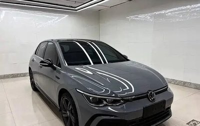 Volkswagen Golf VIII, 2023 год, 1 800 000 рублей, 1 фотография