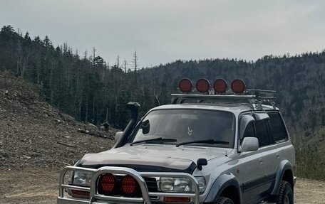 Toyota Land Cruiser 80 рестайлинг, 1997 год, 3 800 000 рублей, 1 фотография