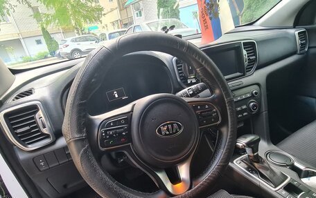 KIA Sportage IV рестайлинг, 2017 год, 2 300 000 рублей, 5 фотография