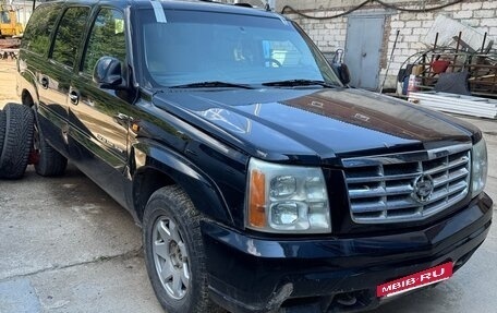 Cadillac Escalade II, 2004 год, 680 000 рублей, 2 фотография