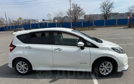 Nissan Note II рестайлинг, 2017 год, 1 090 000 рублей, 4 фотография