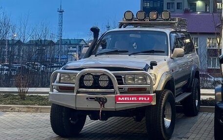 Toyota Land Cruiser 80 рестайлинг, 1997 год, 3 800 000 рублей, 3 фотография