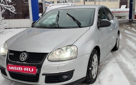 Volkswagen Jetta VI, 2008 год, 560 000 рублей, 2 фотография