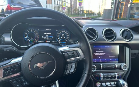 Ford Mustang VI рестайлинг, 2021 год, 4 300 000 рублей, 23 фотография