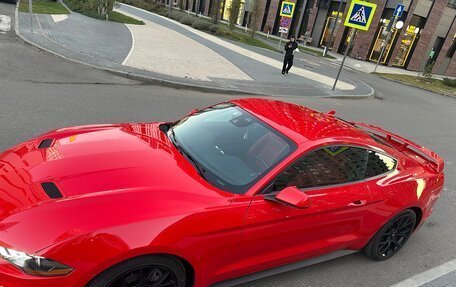 Ford Mustang VI рестайлинг, 2021 год, 4 300 000 рублей, 38 фотография